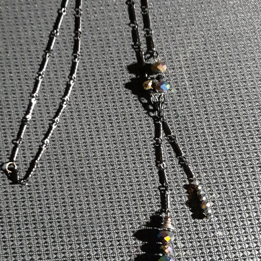 Ladies bar chain and glass bead lariat necklace